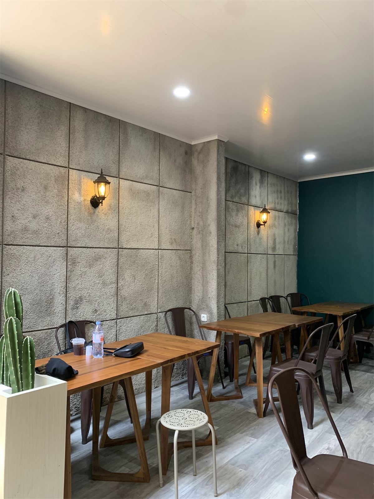 Desain interior Jaad Cafe