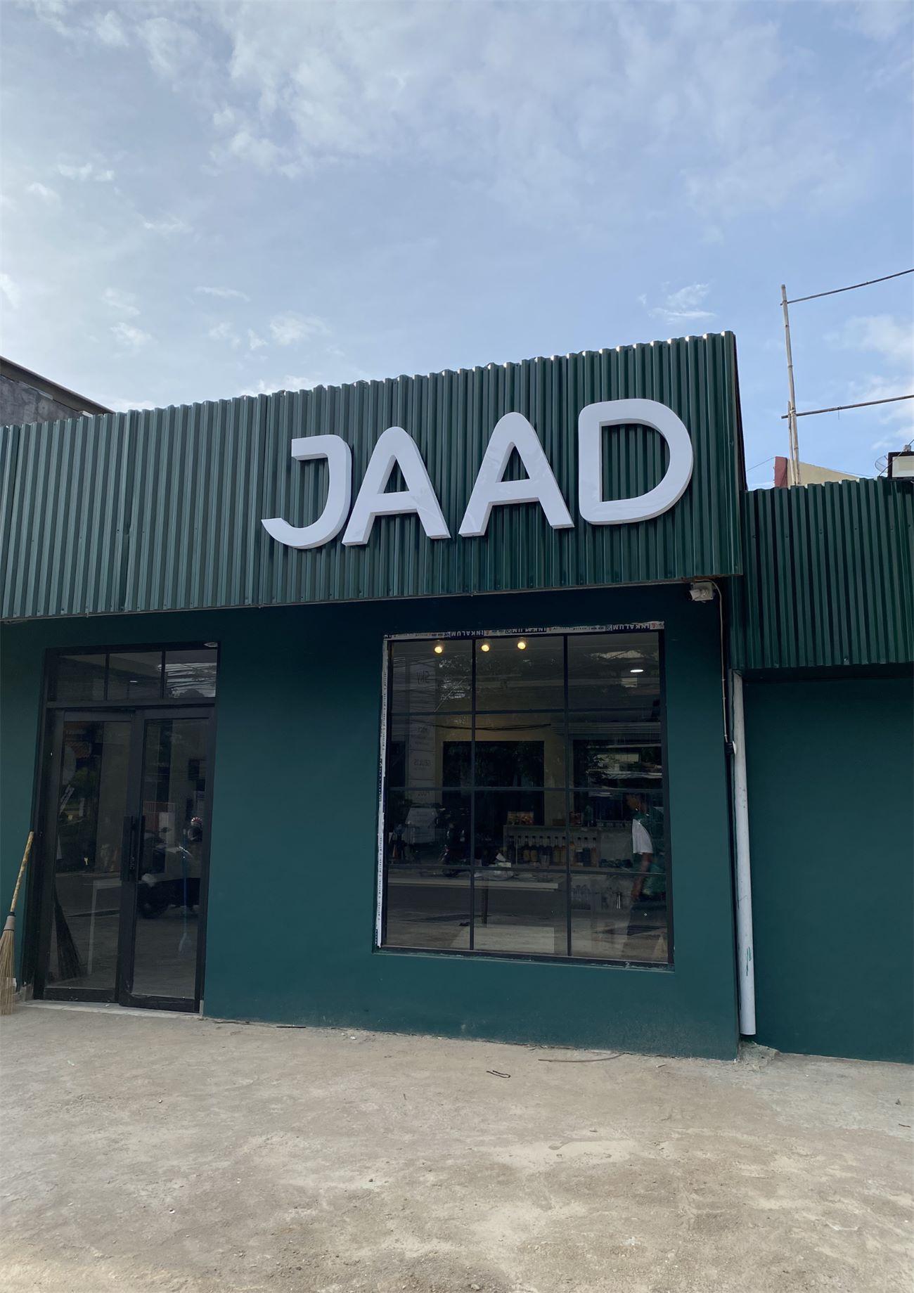 Fasad outlet Jaad Cafe Jatinangor